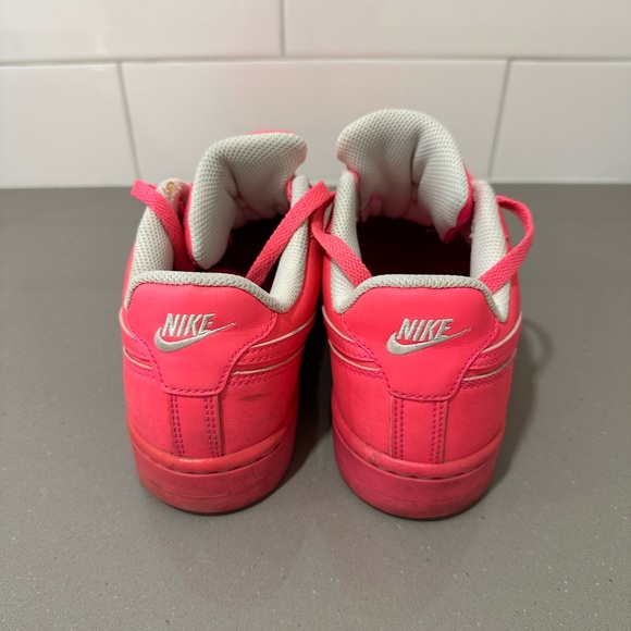 Nike Women’s Running shoe Size 7 - Picture 3 of 4